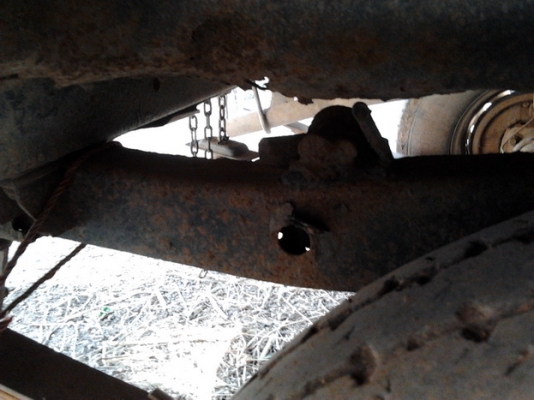 ***ขายแล้วครับขอบคุณ Truck2hand ขาย มังกรทองตอนเดียว 90HP ราคาเบาๆ ISUZU SPARK EX 2.5 ปี35/92 เครื่องเดิม4JA1 2.5 90HP แห้ง แรงดี ติดง่ายไม่มีเยิ้ม ช่วงล่างดี คัสซีได้ มีเริมผุนิดๆช่วงปลายโช๊คหลังไปท้าย กระบะผุต้องเปลี่ยน หัวบางสีเดิมภายในดีคอนโซลครบ แอร์