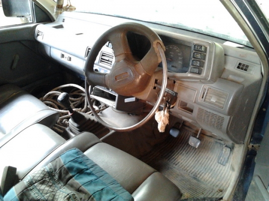 ***ขายแล้วครับขอบคุณ Truck2hand ขาย มังกรทองตอนเดียว 90HP ราคาเบาๆ ISUZU SPARK EX 2.5 ปี35/92 เครื่องเดิม4JA1 2.5 90HP แห้ง แรงดี ติดง่ายไม่มีเยิ้ม ช่วงล่างดี คัสซีได้ มีเริมผุนิดๆช่วงปลายโช๊คหลังไปท้าย กระบะผุต้องเปลี่ยน หัวบางสีเดิมภายในดีคอนโซลครบ แอร์