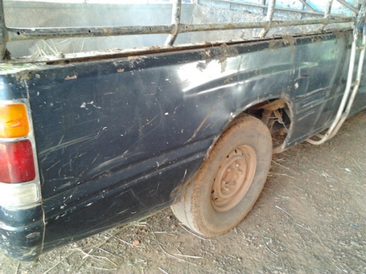 ***ขายแล้วครับขอบคุณ Truck2hand ขาย มังกรทองตอนเดียว 90HP ราคาเบาๆ ISUZU SPARK EX 2.5 ปี35/92 เครื่องเดิม4JA1 2.5 90HP แห้ง แรงดี ติดง่ายไม่มีเยิ้ม ช่วงล่างดี คัสซีได้ มีเริมผุนิดๆช่วงปลายโช๊คหลังไปท้าย กระบะผุต้องเปลี่ยน หัวบางสีเดิมภายในดีคอนโซลครบ แอร์