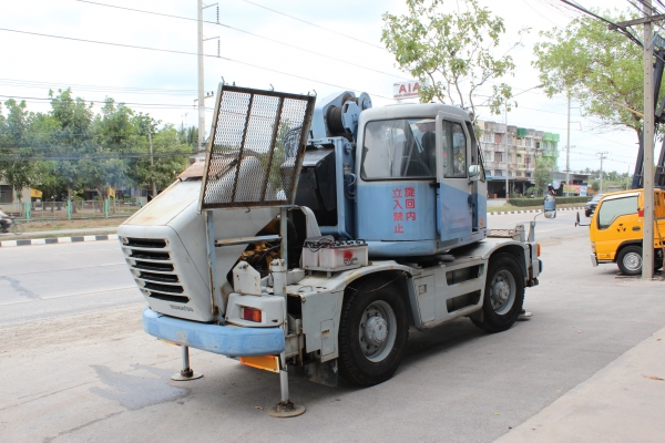 ขายรถเครน 8 ตัน komatsu บูม 20 เมตร LW80M