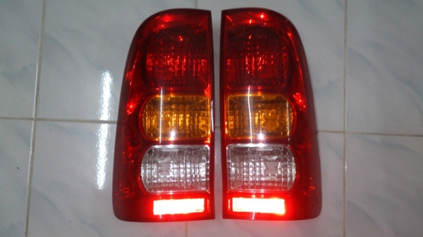 ขายกระจังหน้าVIGO และไฟท้ายVIGO แท้ ขายกระจังหน้าVIGO และไฟท้ายVIGO แท้