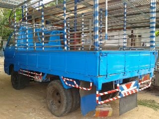 หกล้อเล็ก 85แรง ยาว320 เมตร ทำสีเสร็จให่ม พร้อมใช้งาน หกล้อเล็ก 85แรง ยาว320 เมตร ทำสีเสร็จให่ม พร้อมใช้งาน