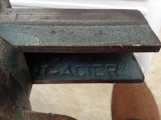 ขายปากกาจับชิ้นงาน 6" เหล็กเหนียว ของนอก ขายปากกาจับชิ้นงาน 6" เหล็กเหนียว ของนอก