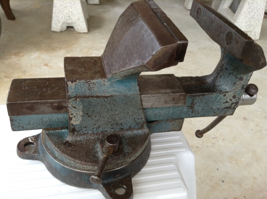 ขายปากกาจับชิ้นงาน 6" เหล็กเหนียว ของนอก ขายปากกาจับชิ้นงาน 6" เหล็กเหนียว ของนอก