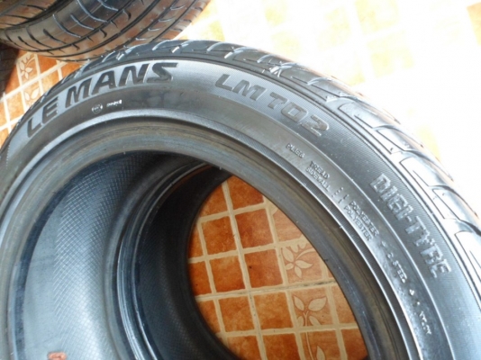 185/55/15"(2เส้น =1,000บ.)DUNLOP.LM702(ปลายปี08)ดอกเพียบๆt.085-227-5772(วี )รังสิต