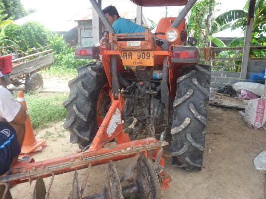 รถไถ่คูโบต้า34แรง เอกสารทะเบียนพร้อม ใช้งานมา27500ชั่วโมง