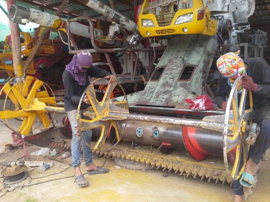 ขายพร้อมนำส่งแล้วครับ ไปบุรีรัมย์ หลังจากจองตั้งแต่รถเข้าอู่ใหม่ ๆ กลัวไม่ทัน ถ้าไม่จองก่อนก็ไม่ทันจริง ๆ นั่นแหละ ถ้าสนใจยังมีอีกคันครับ รีบจองก่อนพลาด กำลังบิ้ว สินเดือนก็คงเสร็จ