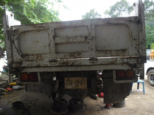 รถดัมHINO เครื่องEC100 เลขคันซี KL300 ยาง900 รถดัมHINO เครื่องEC100 เลขคันซี KL300 ยาง900