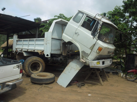 รถดัมHINO เครื่องEC100 เลขคันซี KL300 ยาง900