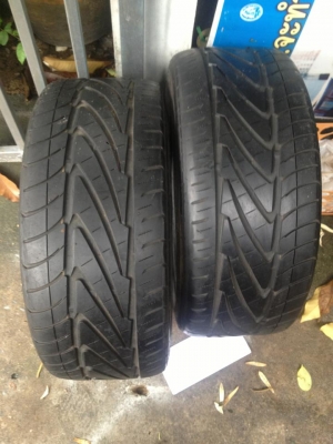 ขายยางNitto Neogen 235-40-18 ปลายปี08 ดอกเต็ม90\% มี1คู่ ถูกๆ