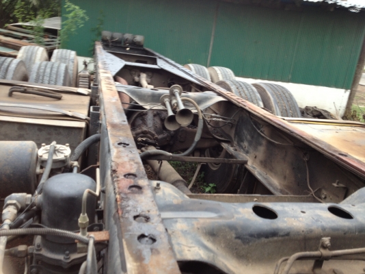 สิบล้อ HINO FL227 เครื่อง EM100 รถสภาพสมบูรณ์ ขายเฉพาะหัวกับคัซซี สิบล้อ HINO FL227 เครื่อง EM100 รถสภาพสมบูรณ์ ขายเฉพาะหัวกับคัซซี