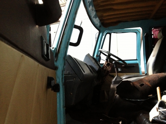 ขายหกล้อ ISUZU rocky FSR11H เครื่อง 6BD1 ตู้แห้ง ขายหกล้อ ISUZU rocky FSR11H เครื่อง 6BD1 ตู้แห้ง