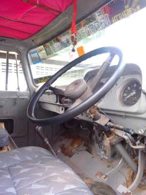 Toyota หกล้อดั้ม