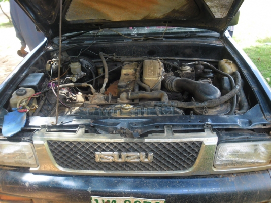 รถISUZu87 เครือง2500  รถต้องเก็บสี