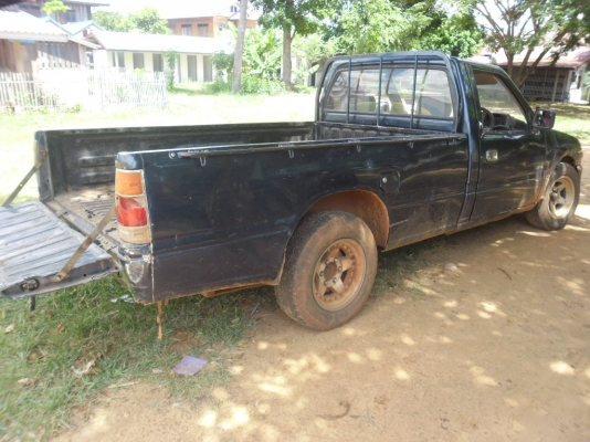 รถISUZu87 เครือง2500  รถต้องเก็บสี