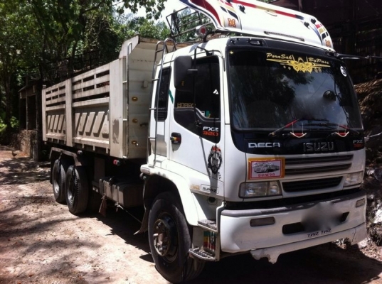 รถอีซูซุ  10  ล้อดั้ม 270 แรงม้า ปี 49  สนใจติดต่อ 081 - 6079515