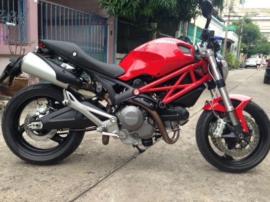 ขาย DUCATI 795 รถออกศูนษ์ทองหล่อรถ7เดือนสภาพป้ายแดงครับ