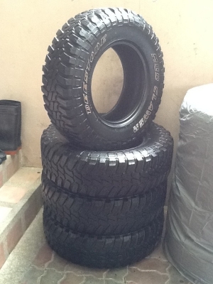 ขายยาง  MUD  245 x 75 x 16.......สวยๆ เชิญครับ