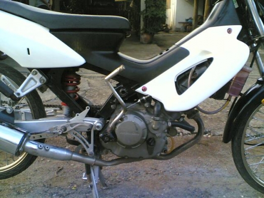 ขาย Honda Sonic เครื่องสมบูรณ์แน่นๆรถพร้อมใช้ครับ Noเล่มออกใบซื้อขายให้ ขาย 7900 บาท