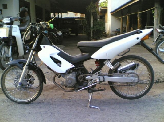 ขาย Honda Sonic เครื่องสมบูรณ์แน่นๆรถพร้อมใช้ครับ Noเล่มออกใบซื้อขายให้ ขาย 7900 บาท