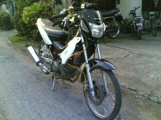 ขาย Honda Sonic เครื่องสมบูรณ์แน่นๆรถพร้อมใช้ครับ Noเล่มออกใบซื้อขายให้ ขาย 7900 บาท