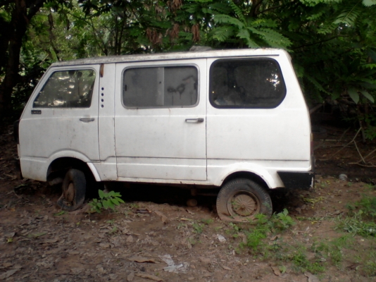 ขายรถตู้เล็กซูบารุ..ซากกก