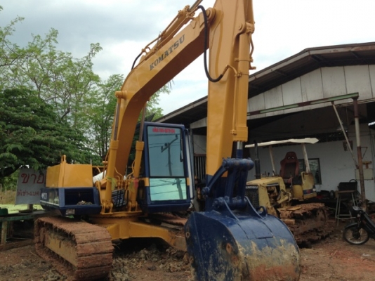 ขายรถแบ็คโฮ komatsu pc 100 -3 เอกสารพร้อม เก่านอกยังไม่ได้ใช้งาน แอร์พร้อม