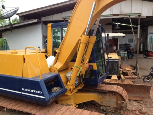 ขายรถแบ็คโฮ komatsu pc 100 -3 เอกสารพร้อม เก่านอกยังไม่ได้ใช้งาน แอร์พร้อม