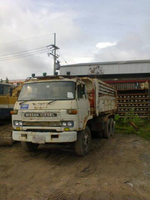 ขายรถบรรทุกสิบล้อดั๊มพ์ Nissan diesel เครื่อง Pe6 260 แรง 2 เพลา แชสซีสวย ทะเบียนพร้อม