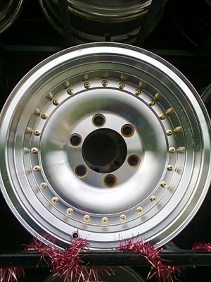 ขายล้อลายตันมุดทองใหม่ชุดละ7800