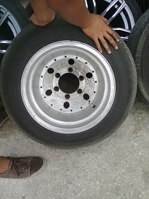 ขายล้อหยดน้ำกว้าง10นิ้ว1คู่ MADE IN AUSTRALIA 7800 0806260417 เล็กครับ ขายล้อหยดน้ำกว้าง10นิ้ว1คู่ MADE IN AUSTRALIA 7800 0806260417 เล็กครับ