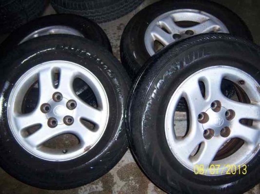 ขายแม็กกระบะไทเกอร์ 5 รู  พร้อมยาง 205 70 R15