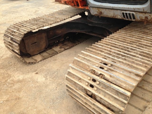 ขายรถแบคโฮ HITACHI EX120-2 ระบบไฟฟ้าเต็ม ใบกว้าง 80 ซม มีVDO รถนอกนำเข้าสภาพสวย  ติดต่อ 081-2990958