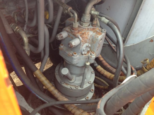 ขายรถแบคโฮ HITACHI EX120-2 ระบบไฟฟ้าเต็ม ใบกว้าง 80 ซม มีVDO รถนอกนำเข้าสภาพสวย  ติดต่อ 081-2990958