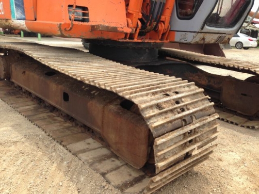 ขายรถแบคโฮ HITACHI EX120-2 ระบบไฟฟ้าเต็ม ใบกว้าง 80 ซม มีVDO รถนอกนำเข้าสภาพสวย  ติดต่อ 081-2990958