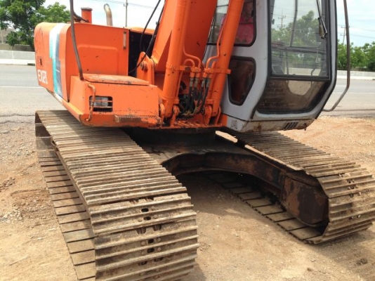 ขายรถแบคโฮ HITACHI EX120-2 ระบบไฟฟ้าเต็ม ใบกว้าง 80 ซม มีVDO รถนอกนำเข้าสภาพสวย  ติดต่อ 081-2990958