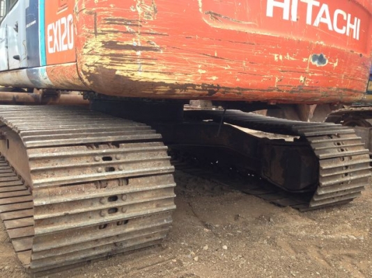 ขายรถแบคโฮ HITACHI EX120-2 ระบบไฟฟ้าเต็ม ใบกว้าง 80 ซม มีVDO รถนอกนำเข้าสภาพสวย  ติดต่อ 081-2990958
