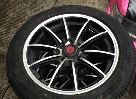 ขายแม็ก LENSOขอบ15สี่รูร้อย สภาพใหม่มากๆ