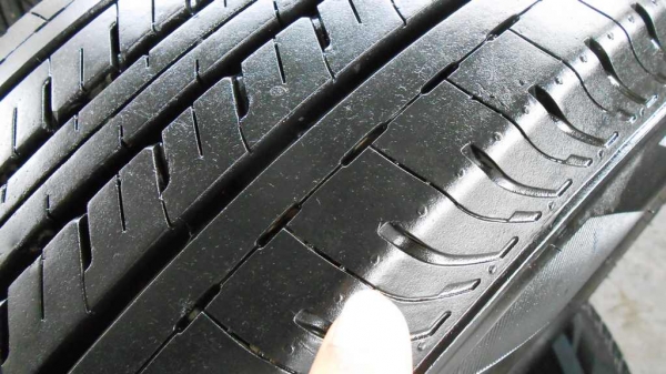 ยางใหม่ๆ BridgeStone Duravis 215 70 R15 (1412) ยางใหม่ๆ BridgeStone Duravis 215 70 R15 (1412)
