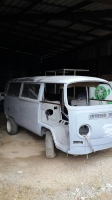 ซากรถตู้โฟล์ค ปี68