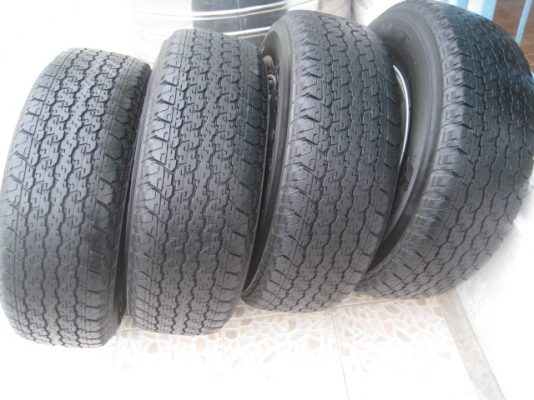 ขายล้อแม็ก Toyota Vigo 15"x7" et30 6รู139 + ยางปี4310  (081-3747940)