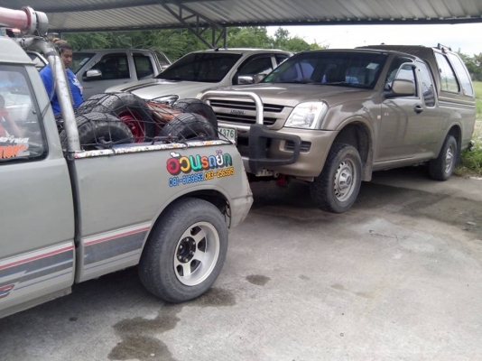 aอ้วนรถยกอยู่บางนาตราดบริการ24ชมดึงรถตกข้างทางคูน้ำ รถยก รถลาก รถสไลท์เราช่วยท่านได้a