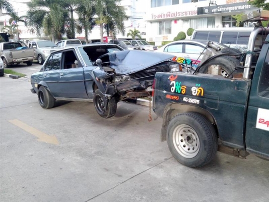 aอ้วนรถยกอยู่บางนาตราดบริการ24ชมดึงรถตกข้างทางคูน้ำ รถยก รถลาก รถสไลท์เราช่วยท่านได้a