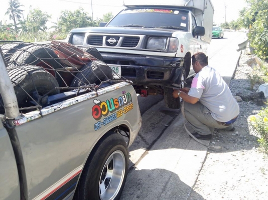 aอ้วนรถยกอยู่บางนาตราดบริการ24ชมดึงรถตกข้างทางคูน้ำ รถยก รถลาก รถสไลท์เราช่วยท่านได้a