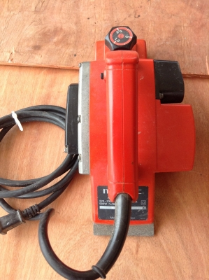 ต้องการขายกบ maktec รุ่น mt190