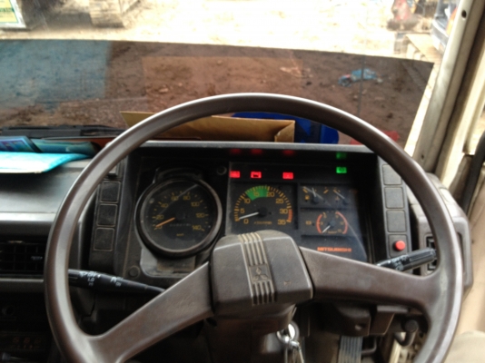 ขายรถสิบล้อ มิตชู FN 527 TD บรรทุกแบ็คโคร ท้ายลาด ขึ้น 320 ได้ ขายรถสิบล้อ มิตชู FN 527 TD บรรทุกแบ็คโคร ท้ายลาด ขึ้น 320 ได้