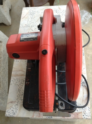 มาอีกแล้ว ต้องการขาย ไฟเบอร์ตัดเหล็ก maktec รุ่น Mt241 แท้100\% สภาพ85\%