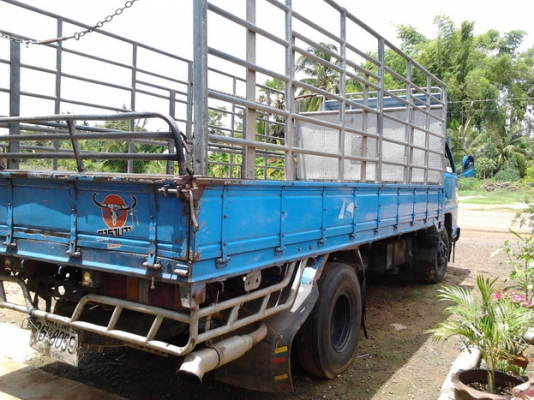 ขาย6ล้อช่วงยาว5ม. ประกอบ ISUZU 115  NPR59P เครื่องเดิม4BD1 115HP แรงดี ติดง่าย ช่วงล่างเดิมๆ6น็อต คัสซีสวยเดิมไม่ผุไม่ดาม กระบะยาว5ม.คอกเหล็กแป็บสภาพดีแข็งแรงไม่ผุไม่หัก พื้นดี หัวดีภายในดี พ.พาวเวอร์ ยางพอใช้ เก็บนิดๆหน่อยๆสวยเลย พร้อมใช้ พร้อมลุยงาน เอก