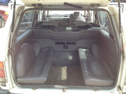 อีซุ Staion wagon เครื่องเดิม2.5 Power 082-381-6797 พร้อมใช้งาน