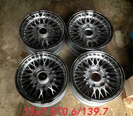 ขายล้อ Rial JRD Germany ขอบ 15x7 ออฟ0 6 รู สวยๆ ขายล้อ Rial JRD Germany ขอบ 15x7 ออฟ0 6 รู สวยๆ